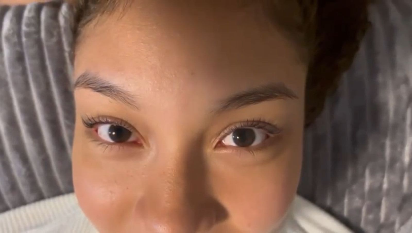 Resultado de cejas y pestañas de clienta Alondra
